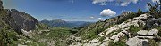53 Dalla Bocchetta dei mughi (2010 m) a dx Corna Grande, a sx Zucco Barbesino, al centro la Valle dei mughi